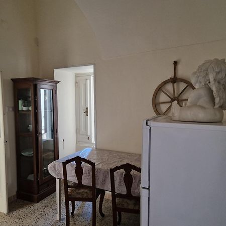 Palazzo Costantini Bed & Breakfast San Donato di Lecce Eksteriør bilde