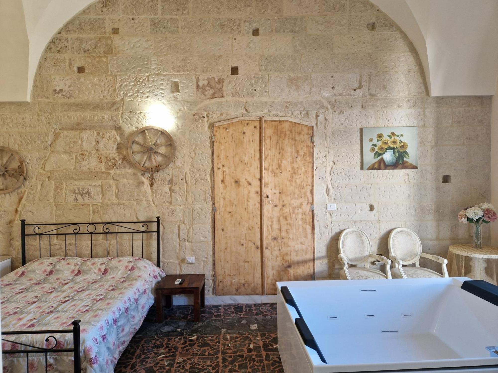 Palazzo Costantini Bed & Breakfast San Donato di Lecce Eksteriør bilde